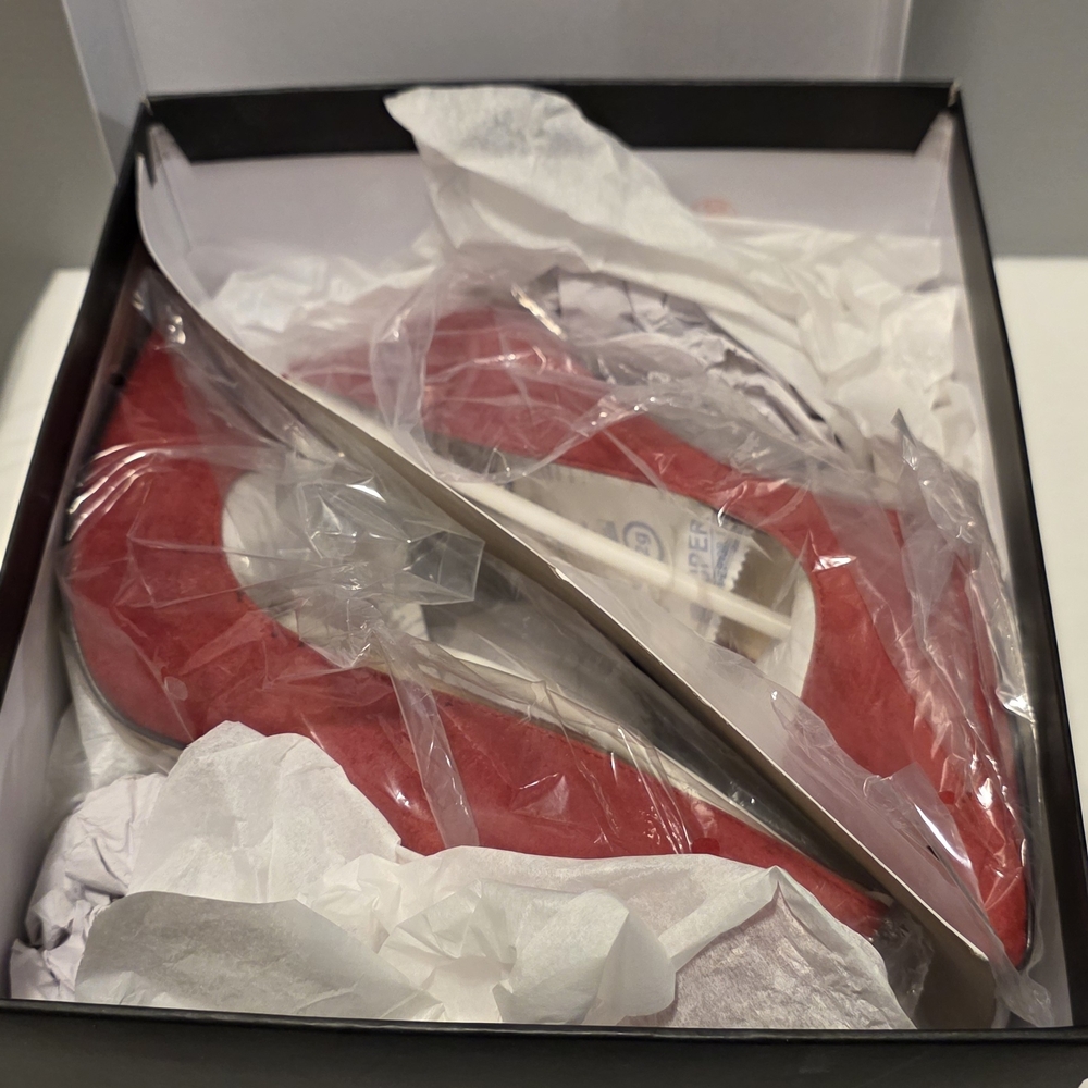 BRAND NEW Nine West Red Suede Tatiana Stiletto Heels - Picture 3 of 7